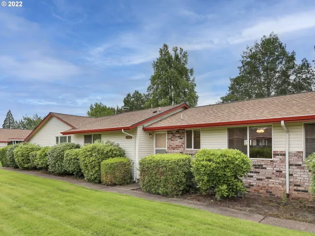 MLS: 22614420 Condo For Sale