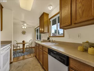 Photo #6: 22614420 Listing 