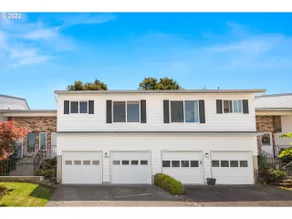 Photo #4: 22616455 Listing