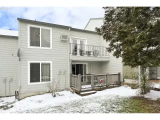 Photo #5: 22616742 Listing