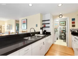 Photo #3: 22616930 Listing