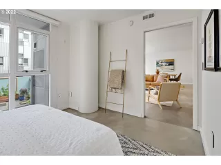 Photo #5: 22617641 Listing