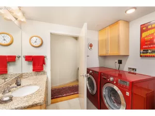 Photo #5: 22617889 Listing 