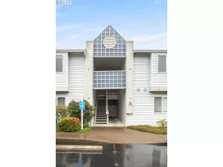 Photo #3: 22618171 Listing