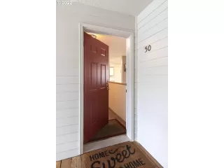 Photo #4: 22618171 Listing