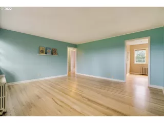 Photo #4: 22618322 Listing