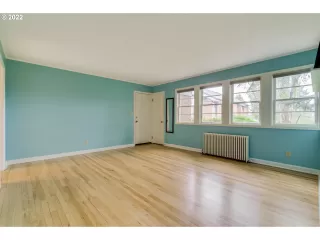 Photo #6: 22618322 Listing