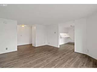 Photo #3: 22618565 Listing