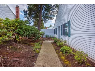 Photo #2: 22618624 Listing