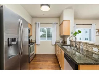 Photo #6: 22620088 Listing 