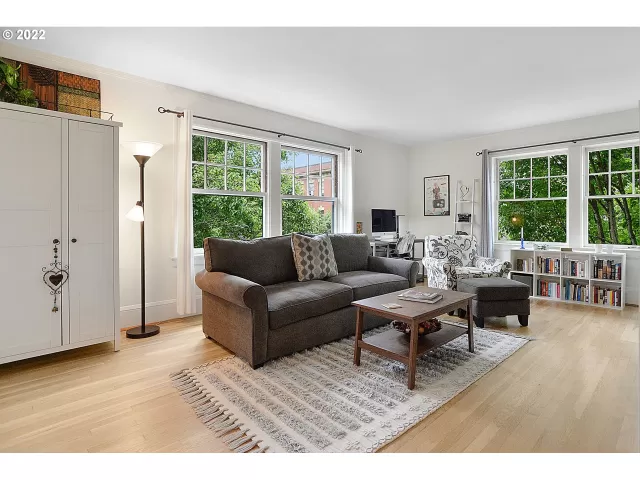 MLS: 22621330 Condo For Sale