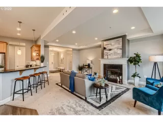 Photo #4: 22621546 Listing