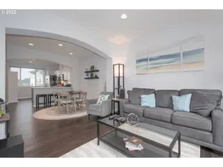 Photo #4: 22621748 Listing 