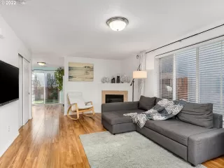 Photo #4: 22621940 Listing 