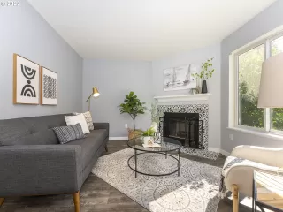 Photo #5: 22622080 Listing 