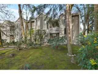 Photo #5: 22622084 Listing