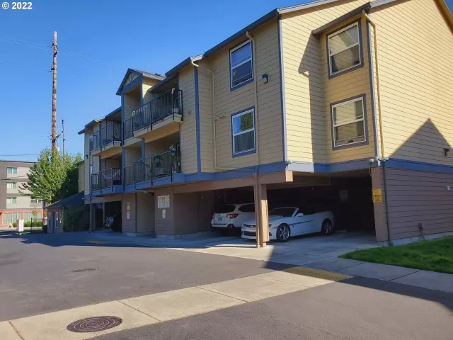 MLS: 22622440 Condo For Sale