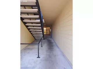 Photo #3: 22622440 Listing