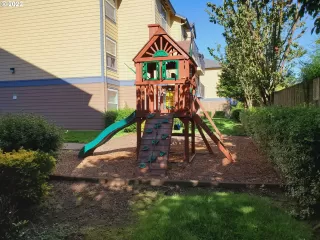 Photo #6: 22622440 Listing