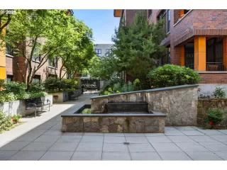 Photo #4: 226240584 Listing 