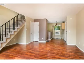 Photo #3: 22624419 Listing