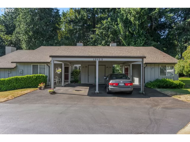 MLS: 22624488 Condo For Sale