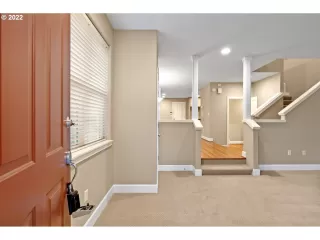 Photo #4: 22626738 Listing