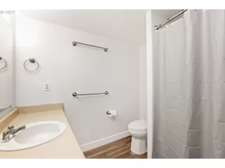 Photo #2: 22627060 Listing