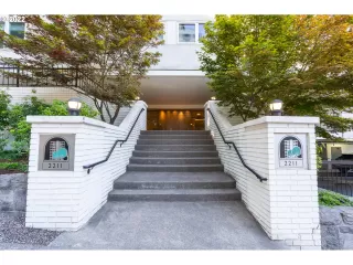 Photo #1: 22627977 Listing 