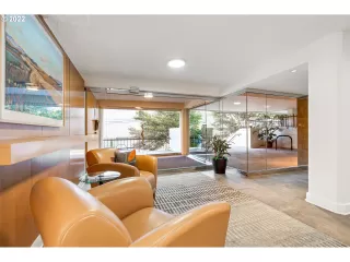 Photo #4: 22627977 Listing 