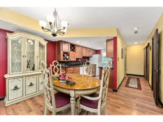 Photo #4: 22628524 Listing 