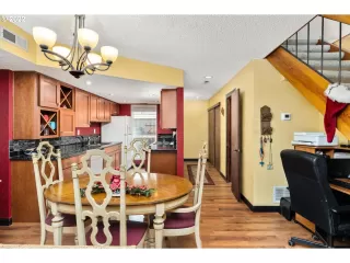 Photo #5: 22628524 Listing 
