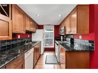 Photo #6: 22628524 Listing 