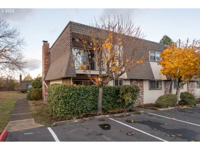 MLS: 22629418 Condo For Sale