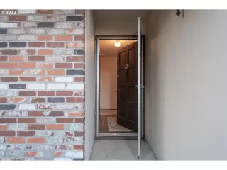 Photo #2: 22629418 Listing