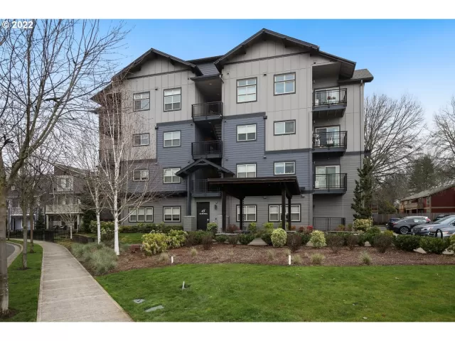 MLS: 22629489 Condo For Sale