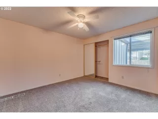 Photo #4: 22629555 Listing