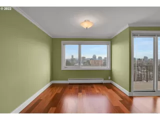 Photo #5: 22630988 Listing