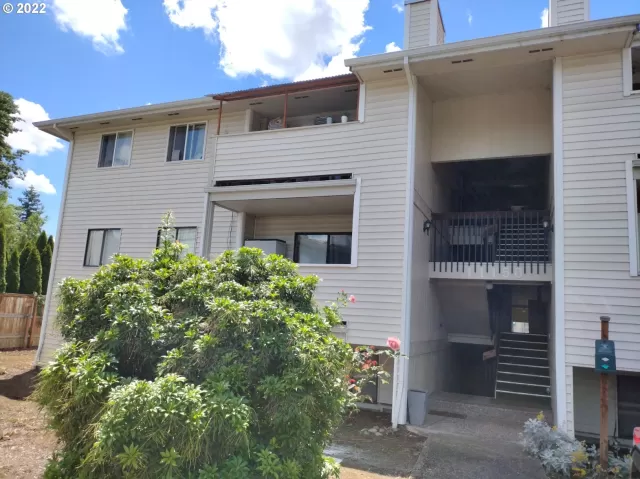 MLS: 22631383 Condo For Sale