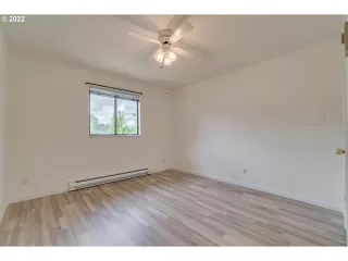 Photo #6: 22631383 Listing