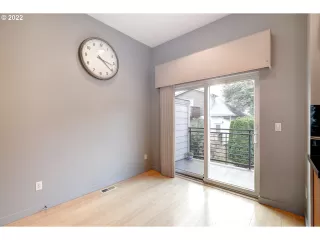 Photo #6: 22631893 Listing