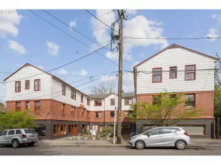 More Details about MLS # 22632228 : 5400 NE 30TH AVE 202