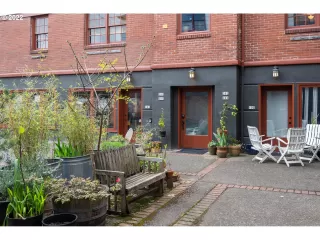 Photo #2: 22632228 Listing