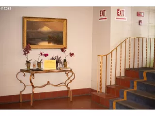 Photo #5: 22633029 Listing 