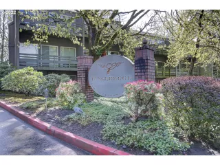 Photo #2: 22633152 Listing