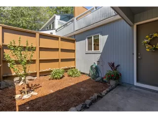 Photo #2: 22633217 Listing 