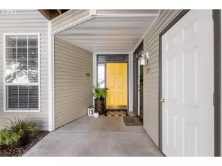 Photo #2: 22633672 Listing