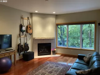 Photo #5: 22633930 Listing 