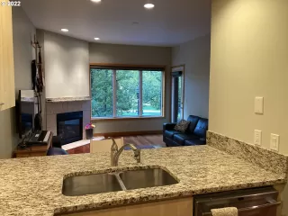Photo #6: 22633930 Listing 