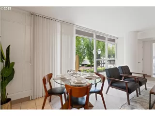 Photo #4: 22634732 Listing